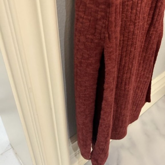 C&V Chelsea & Violet Sleeveless Slit Hem Midi Dress - Picture 9 of 11